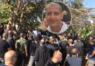 بالصور: جموع غفيرة من أهالي يافا يشيعيّون جثمان الفقيد عبد الفتاح المشهراوي "أبو سليم" 